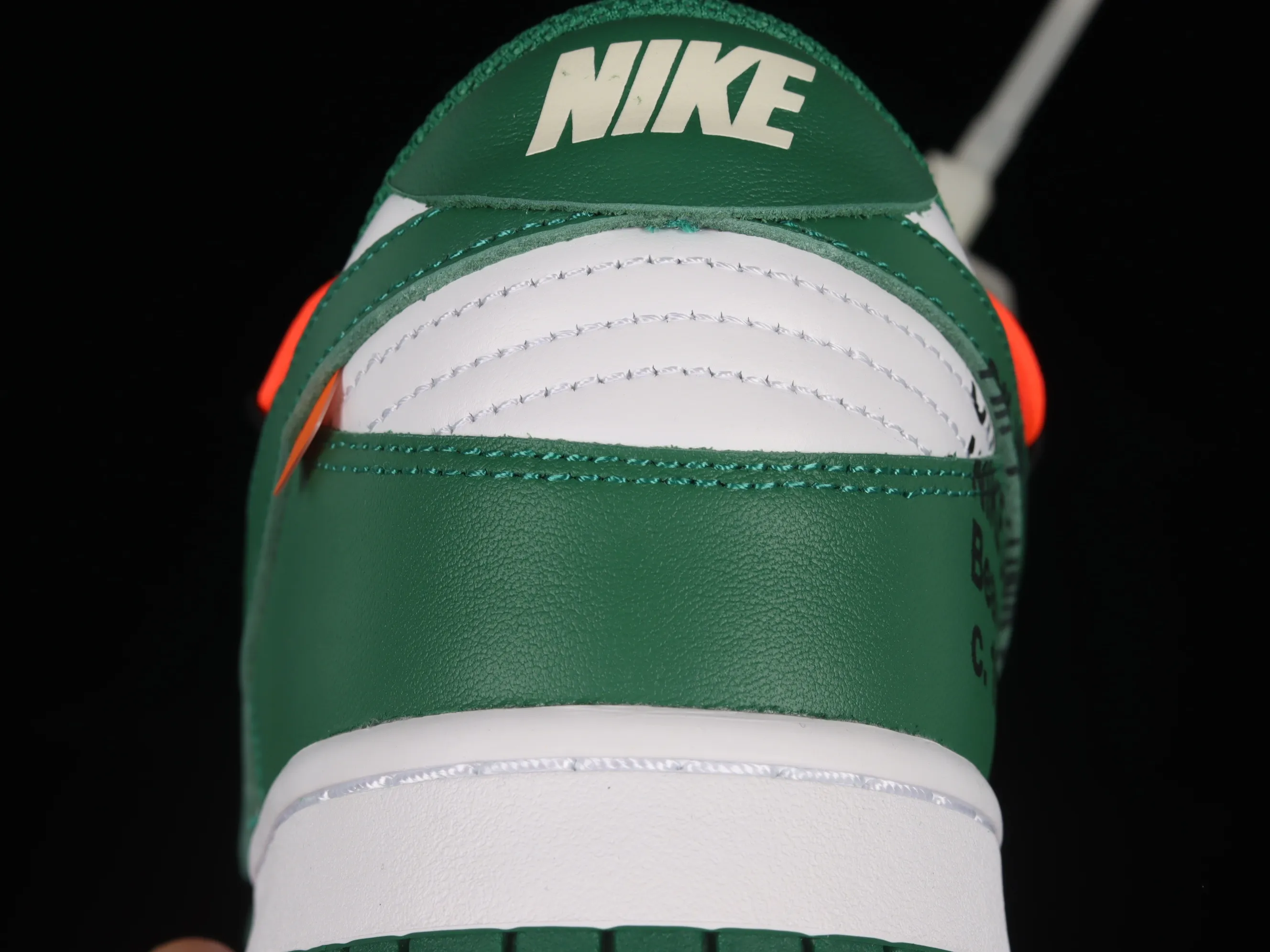 All Categories Nk SB Dunk Series Nk SB Dunk Low Low-top sneakers Pure original version OF x Futura x Dunk OW joint sneakers CT0856-100